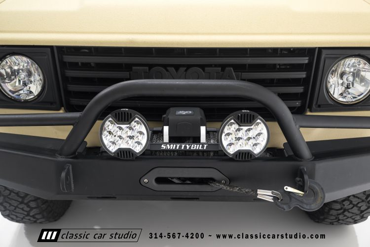 82_Toyota_Land_Cruiser_FJ60_2282-5