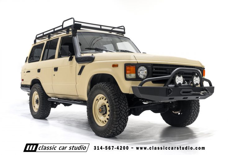 82_Toyota_Land_Cruiser_FJ60_2282-94