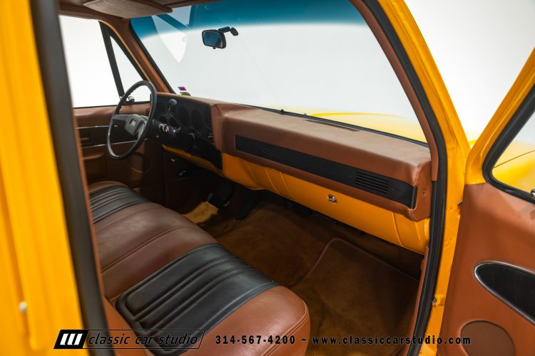 87_Chevrolet_C10_2265-104