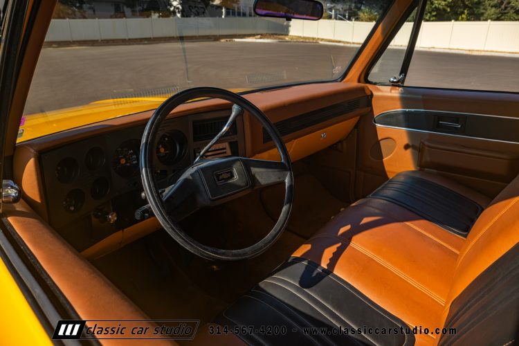87_Chevrolet_C10_2265-125