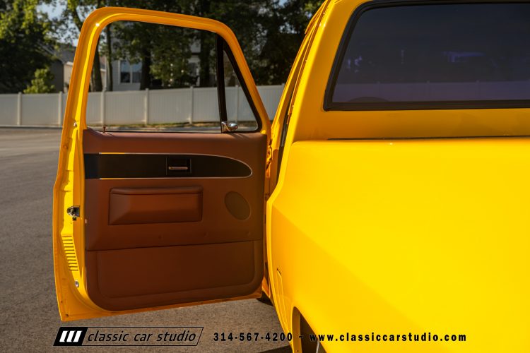 87_Chevrolet_C10_2265-133