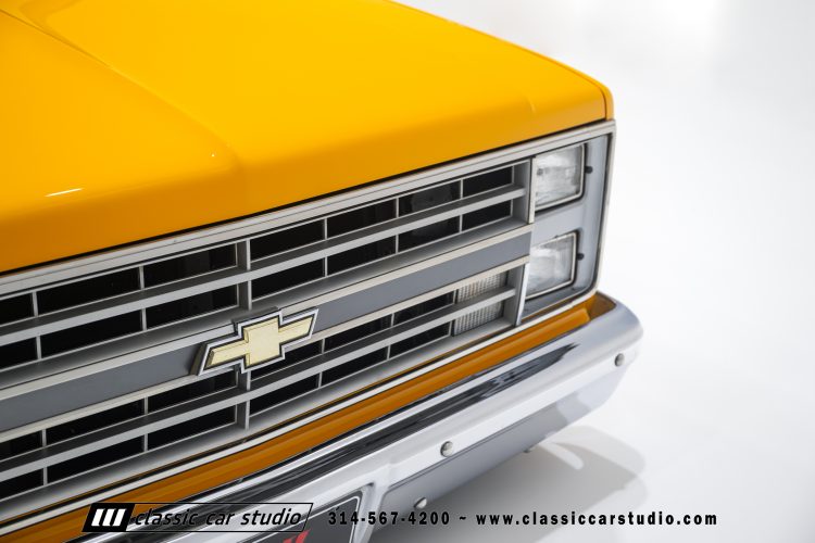 87_Chevrolet_C10_2265-79