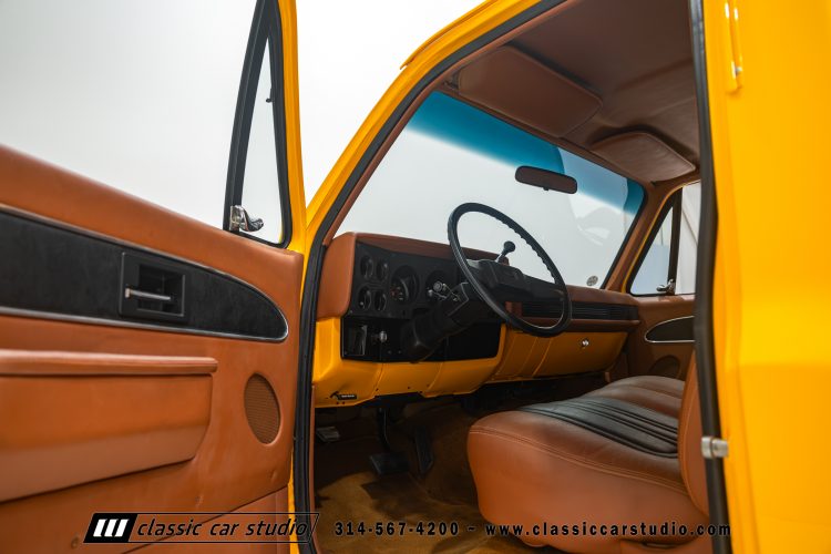 87_Chevrolet_C10_2265-86