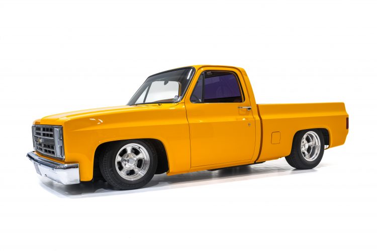 87_Chevrolet_C10_2265_Showcase