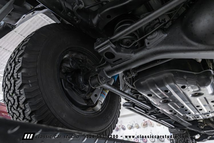 2014_Toyota_FJ_Cruiser_01_2284-156