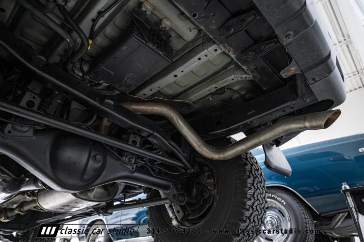 2014_Toyota_FJ_Cruiser_01_2284-159