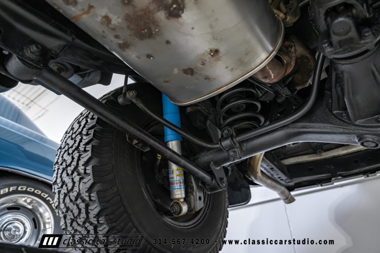 2014_Toyota_FJ_Cruiser_2284-150