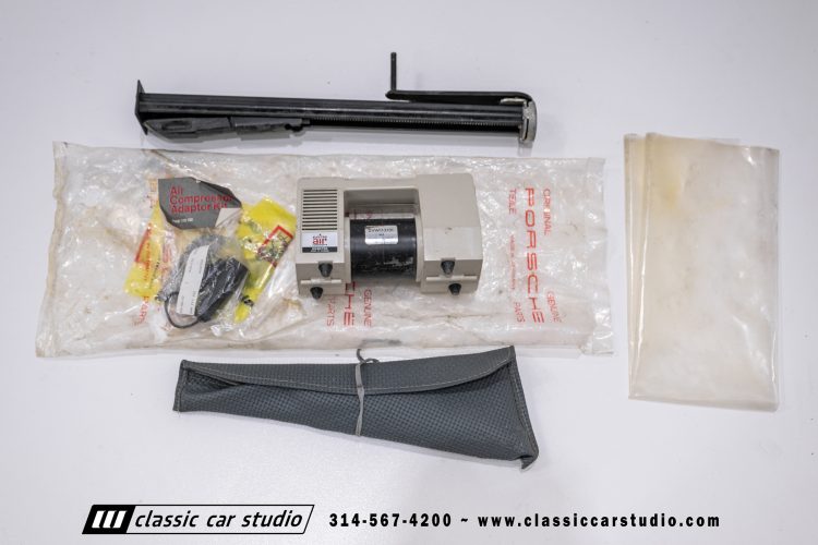 76_Porsche_912E_2287-206