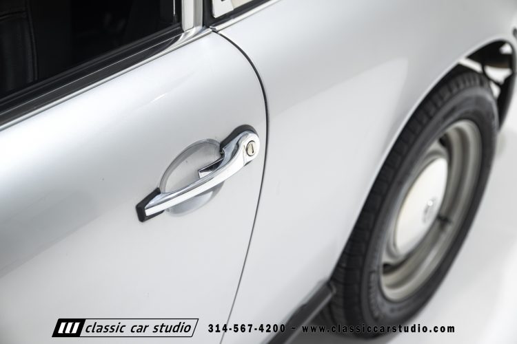 76_Porsche_912E_2287-25