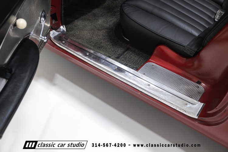 60_Chevrolet_Corvette_2289-109
