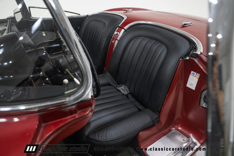 60_Chevrolet_Corvette_2289-128
