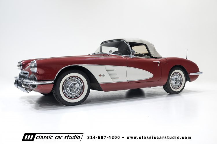 60_Chevrolet_Corvette_2289-13