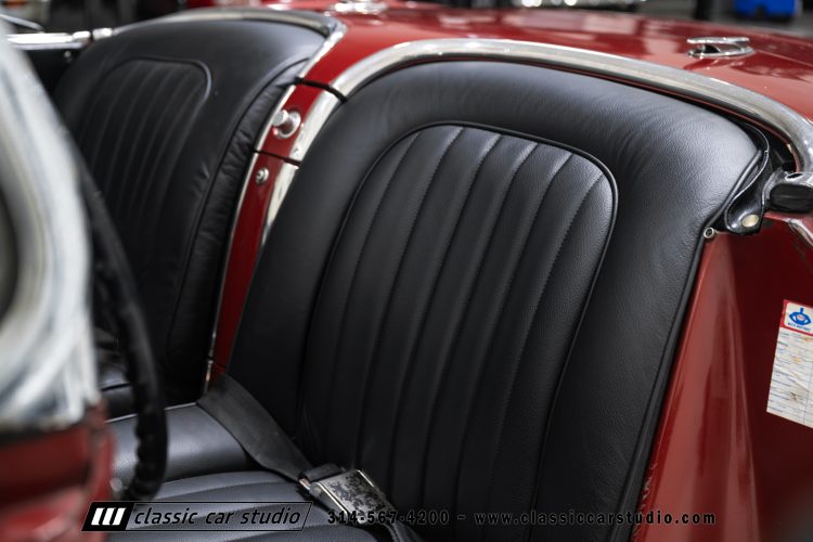 60_Chevrolet_Corvette_2289-130