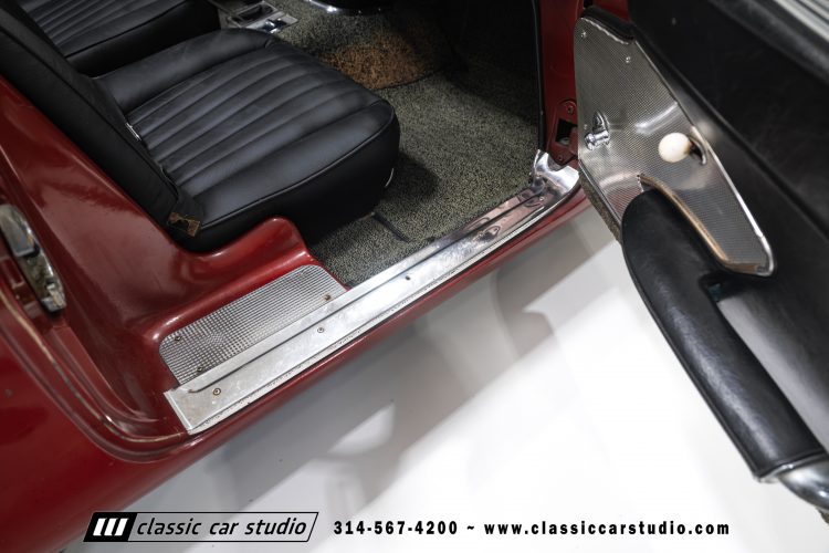 60_Chevrolet_Corvette_2289-136