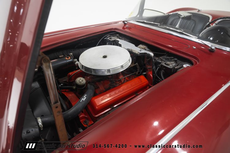 60_Chevrolet_Corvette_2289-147