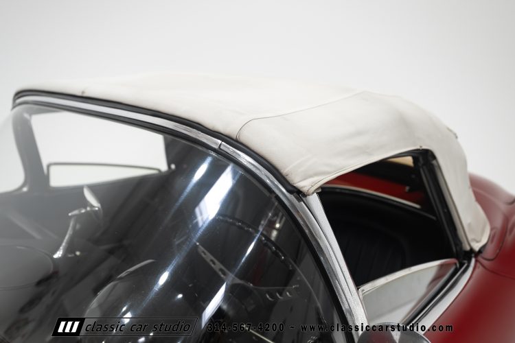 60_Chevrolet_Corvette_2289-15