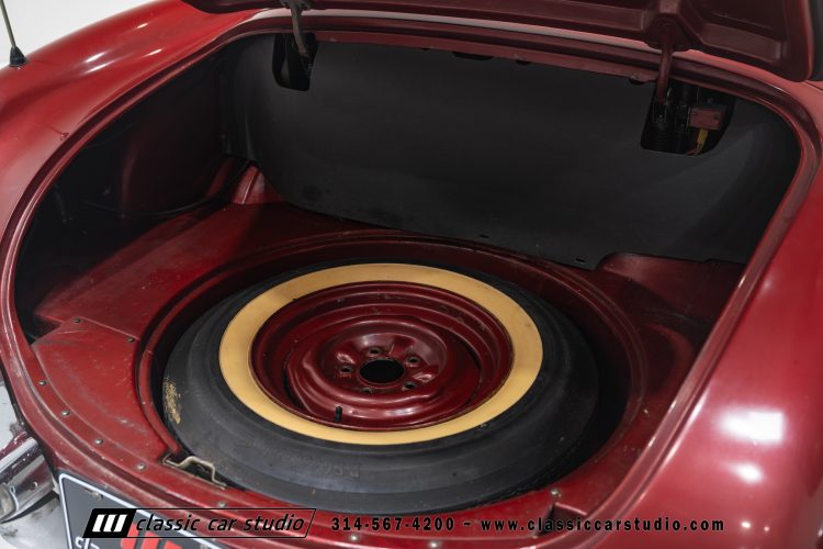60_Chevrolet_Corvette_2289-158