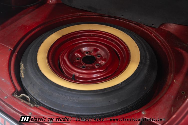 60_Chevrolet_Corvette_2289-159