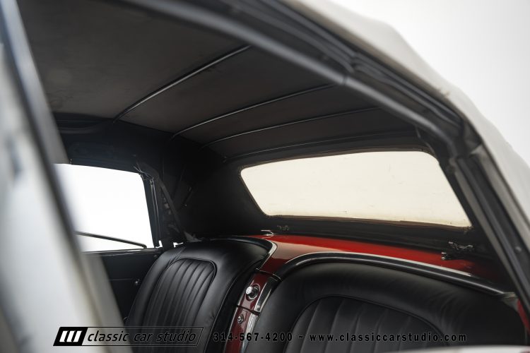 60_Chevrolet_Corvette_2289-16