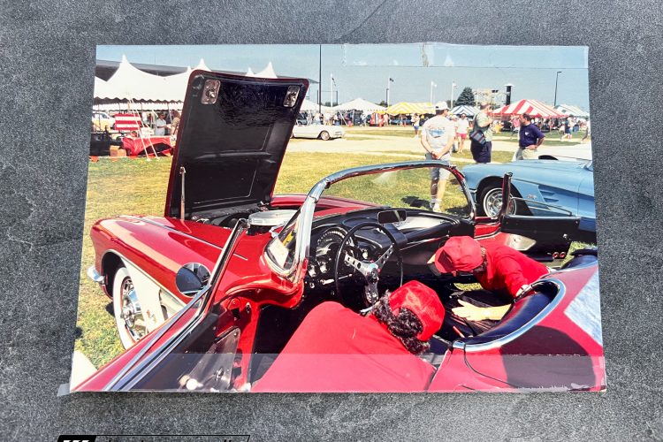 60_Chevrolet_Corvette_2289-164