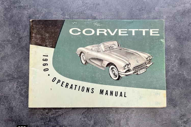 60_Chevrolet_Corvette_2289-166