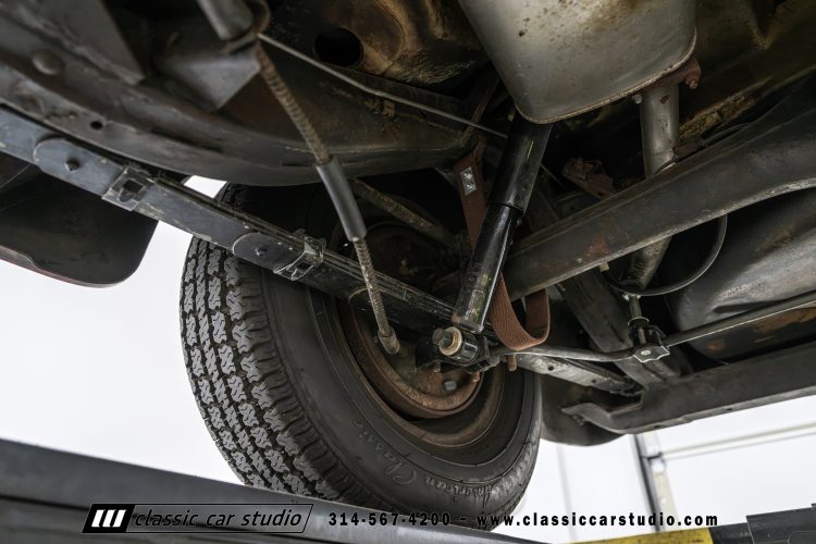 60_Chevrolet_Corvette_2289-179