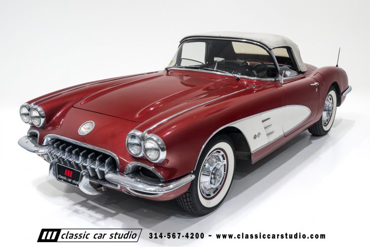 60_Chevrolet_Corvette_2289-23