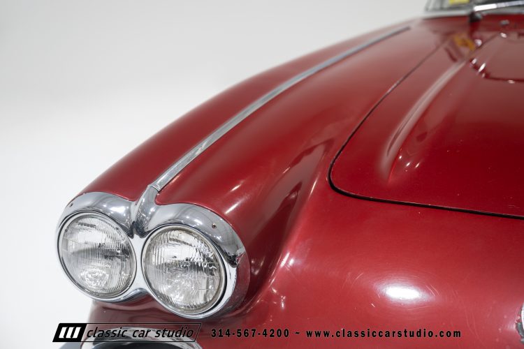 60_Chevrolet_Corvette_2289-25