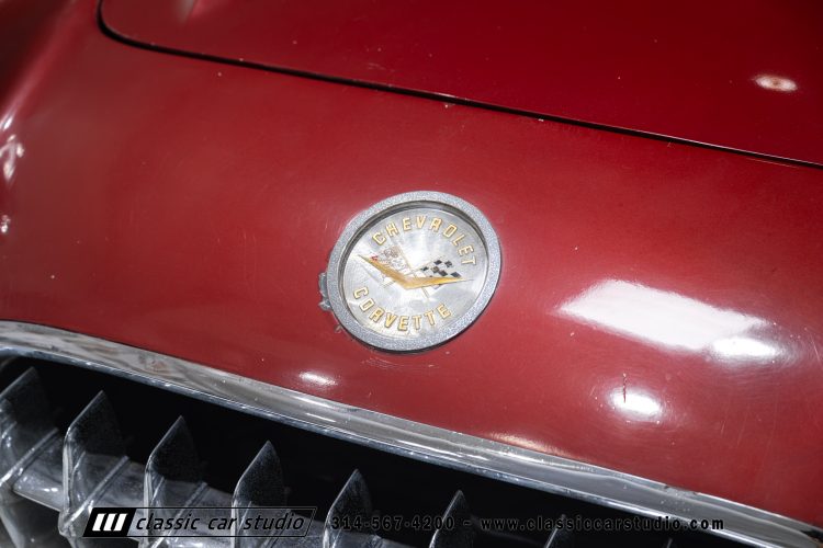 60_Chevrolet_Corvette_2289-28