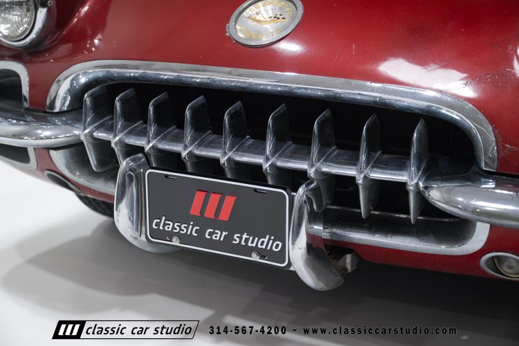 60_Chevrolet_Corvette_2289-29