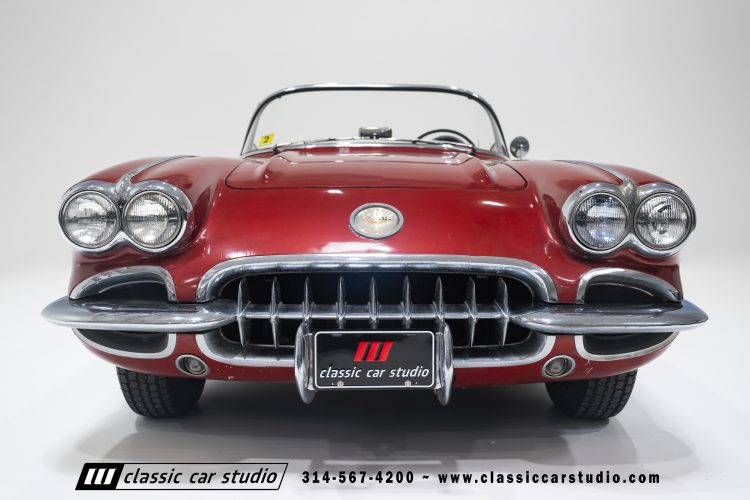 60_Chevrolet_Corvette_2289-31
