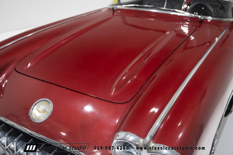 60_Chevrolet_Corvette_2289-35