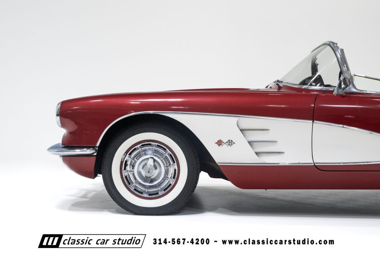 60_Chevrolet_Corvette_2289-38