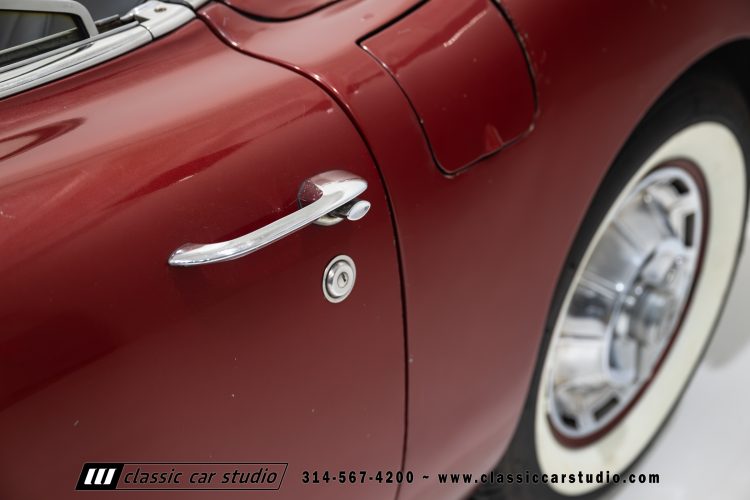 60_Chevrolet_Corvette_2289-46