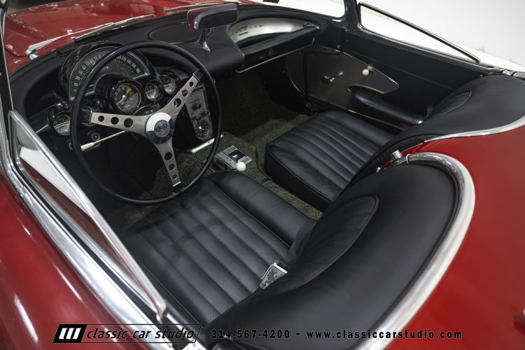 60_Chevrolet_Corvette_2289-48