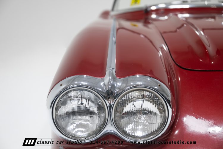 60_Chevrolet_Corvette_2289-5