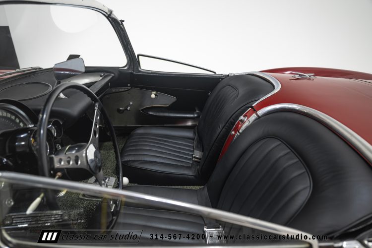 60_Chevrolet_Corvette_2289-50