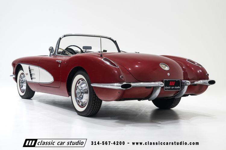 60_Chevrolet_Corvette_2289-63