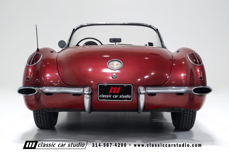 60_Chevrolet_Corvette_2289-69