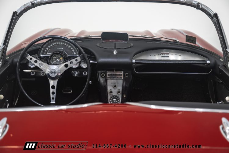 60_Chevrolet_Corvette_2289-72