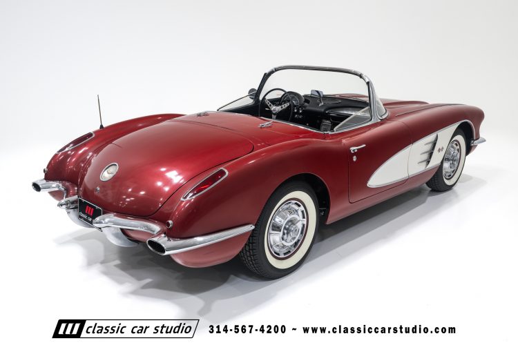 60_Chevrolet_Corvette_2289-73