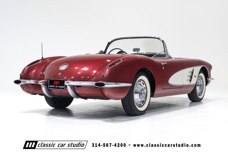 60_Chevrolet_Corvette_2289-76