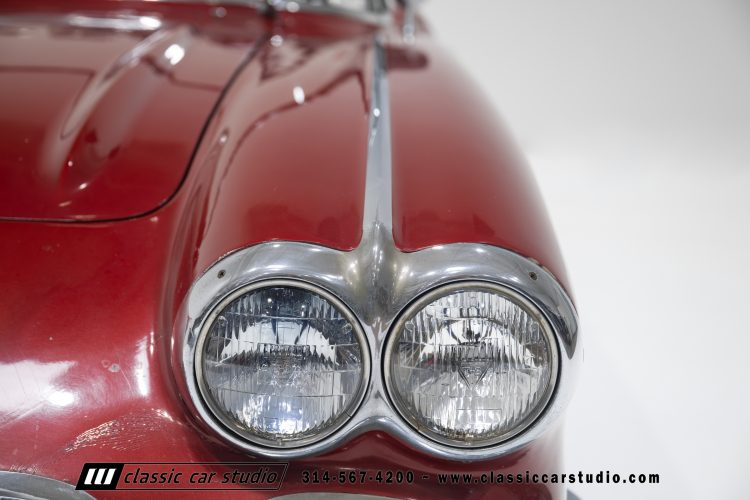 60_Chevrolet_Corvette_2289-8