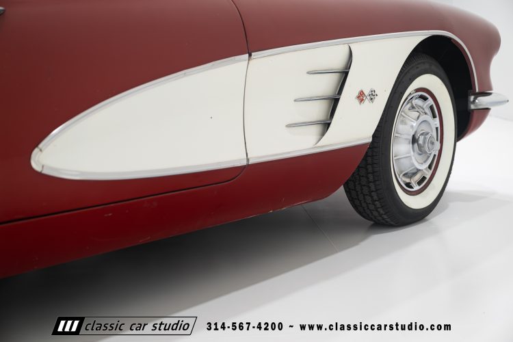 60_Chevrolet_Corvette_2289-81
