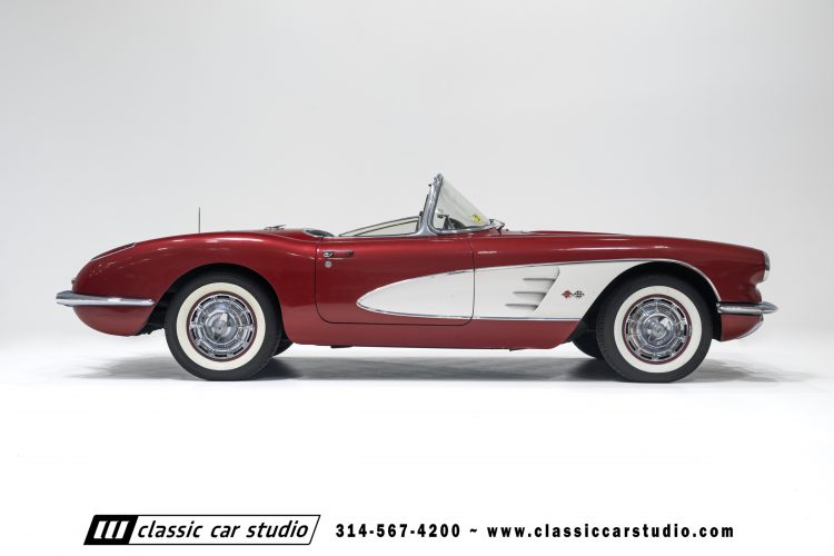 60_Chevrolet_Corvette_2289-89