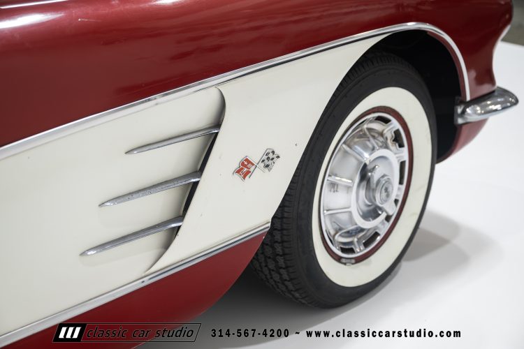60_Chevrolet_Corvette_2289-91
