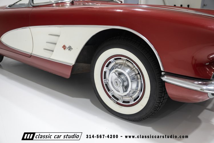60_Chevrolet_Corvette_2289-95