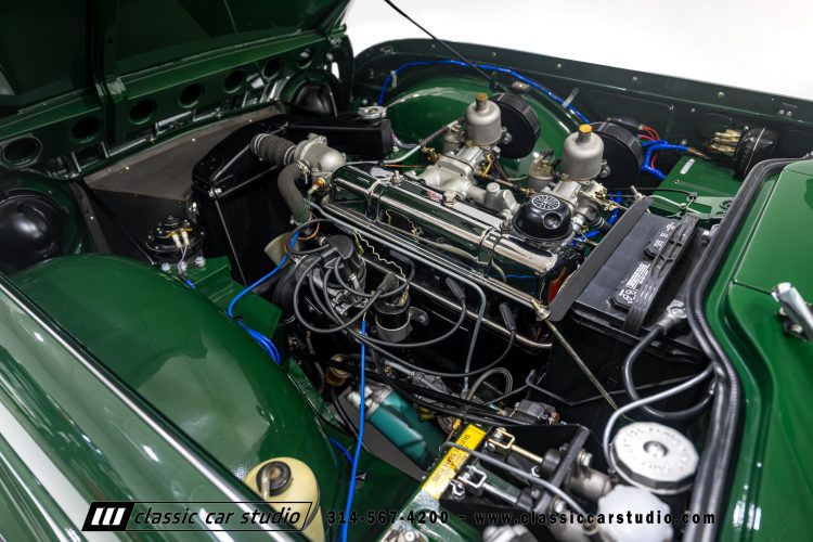 62_Triumph_TR-4_2288-127