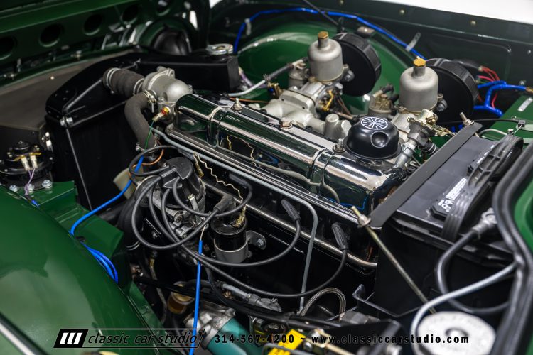 62_Triumph_TR-4_2288-128