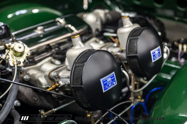 62_Triumph_TR-4_2288-136